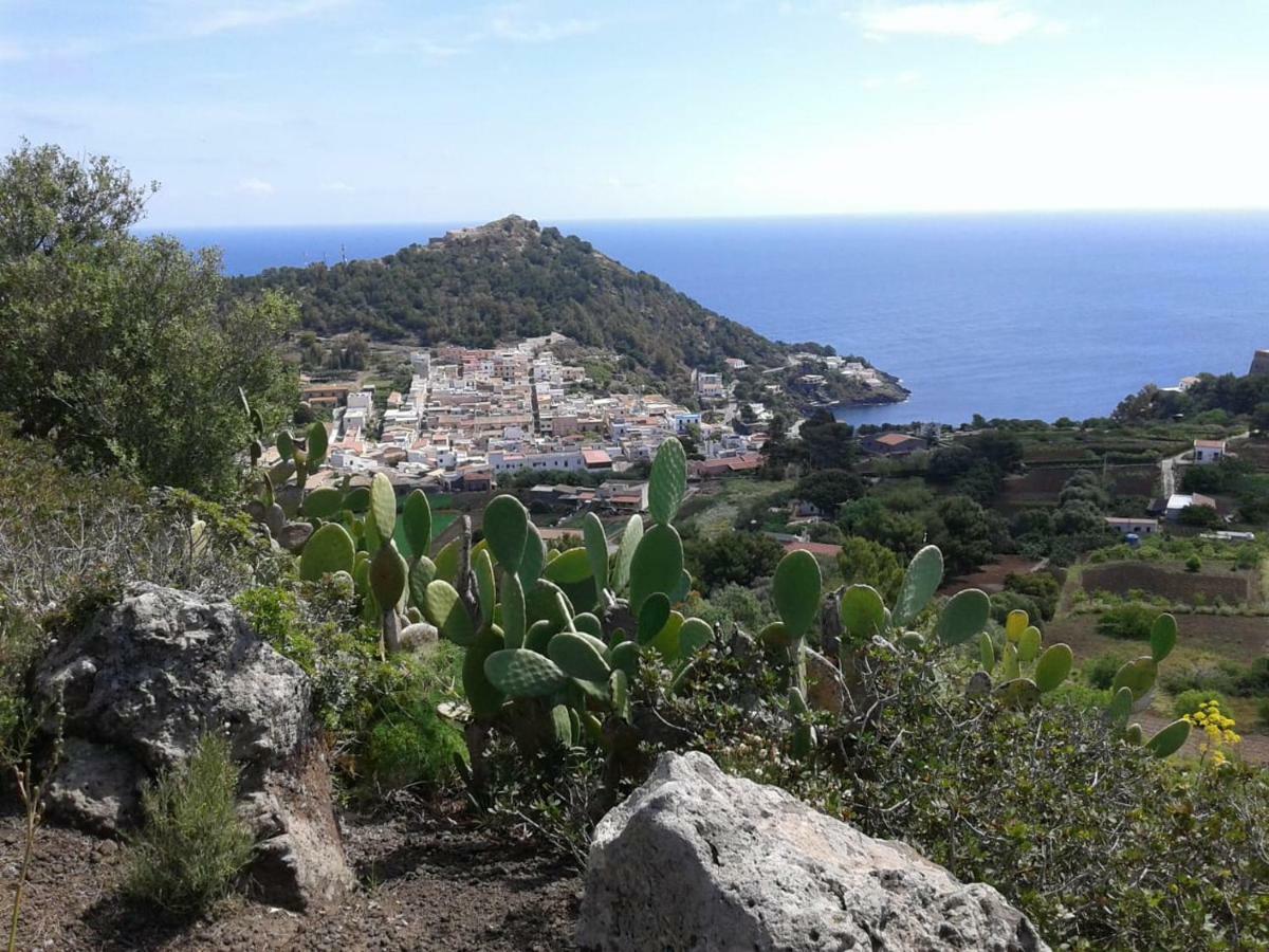 Villa Ustum à Isola di Ustica Extérieur photo